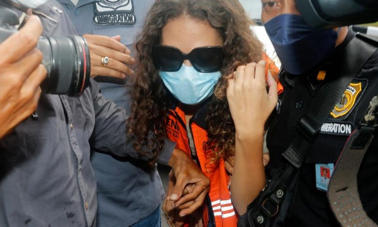 Heather Mack: US woman who aided Bali 'suitcase' murder arrested in Chicago