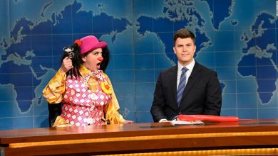 'SNL,' often lamented by critics, draws rave reviews thanks to Cecily Strong
