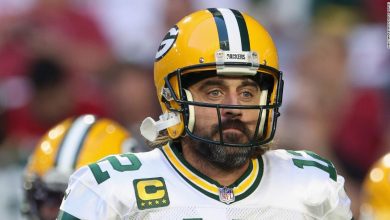 Green Bay Packers star quarterback Aaron Rodgers expected to play Sunday