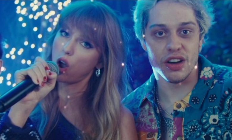 Taylor Swift and Pete Davidson diss 'SNL' writers