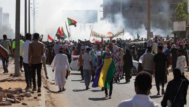 Sudan protests: Six killed as Al Jazeera bureau chief is arrested