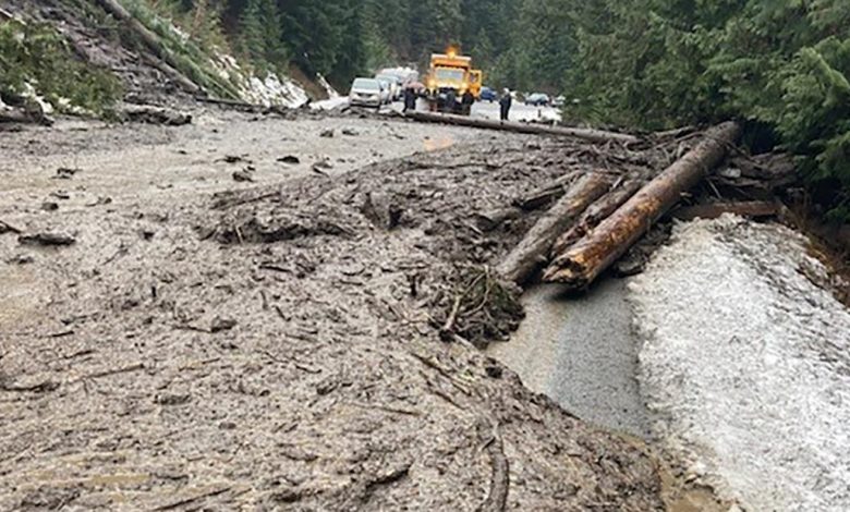 Seeker recovers body after landslide in British Columbia