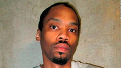 Julius Jones' family and supporters are putting pressure on Oklahoma's governor to issue clemency for tomorrow's pending execution