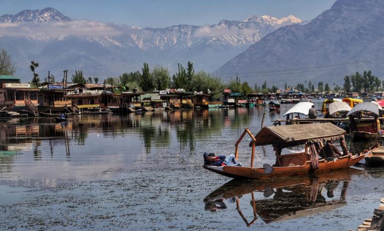 Srinagar's houseboat, a sunken part of Indian heritage