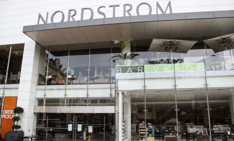 At least 20 people involved in burglary at Nordstrom in Los Angeles, local reports say
