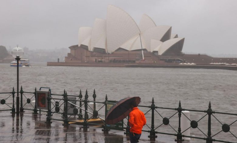 La Niña will hit Australia with summer rain during the wet and windy holiday period