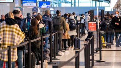 US coronavirus: Omicron variant is raising concerns amid holiday travel season, but experts say there's no need to worry yet.