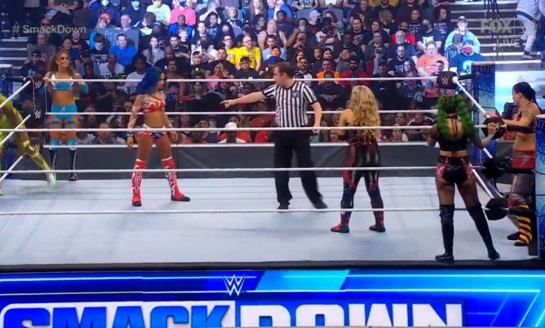 Sasha Banks returns to SmackDown for Six-Woman Tag Team Match