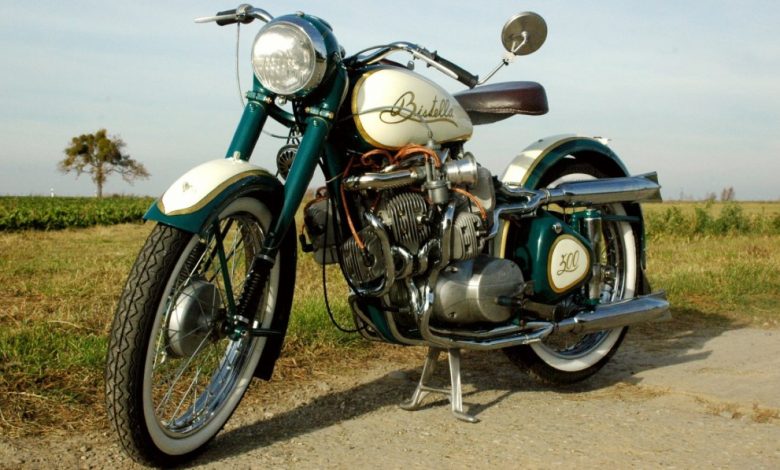 Bistella 500 boasts a homemade 10-cylinder supercharged radial engine in a Jawa . frame