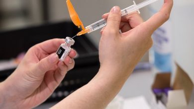 COVID-19: Quebec drops vaccination mandate for health-care workers