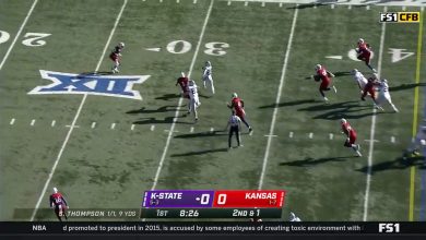 Deuce Vaughn breaks loose for elusive 30-yard carry, sets up 1-yard rushing touchdown against Kansas