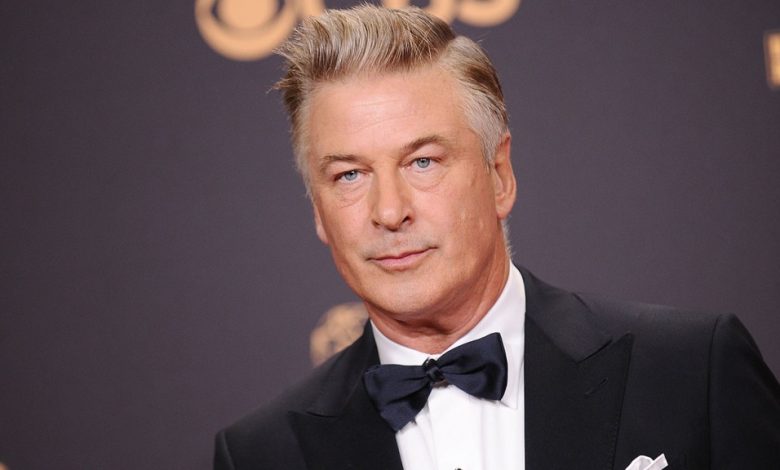 Alec Baldwin Reposts Denial of Unsafe Work Conditions – The Hollywood Reporter