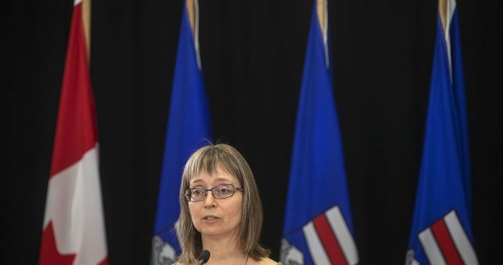 Alberta rolling out new COVID-19 treatment in phases; Hinshaw warns it’s no substitute for vaccines