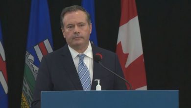 Alberta Premier Jason Kenney denies scapegoating chief medical officer for COVID-19 failures