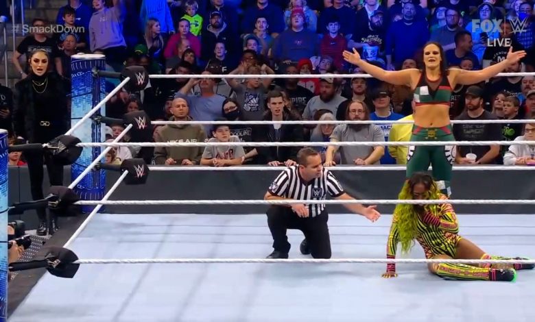 Shayna Baszler and Naomi clash on SmackDown