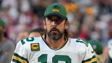 Aaron Rodgers says he takes full responsibility for COVID-19 comments