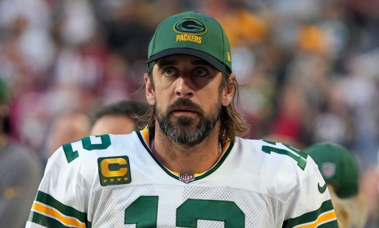 Aaron Rodgers says he takes full responsibility for COVID-19 comments