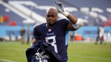Titans abandon Adrian Peterson, add Golden Tate in series of roster moves