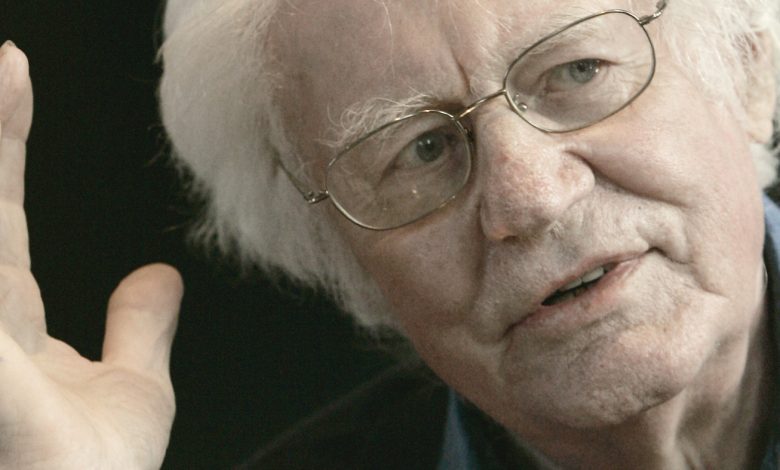 Poet Robert Bly, anti-war activist and 'men's movement' leader, dies aged 94: NPR