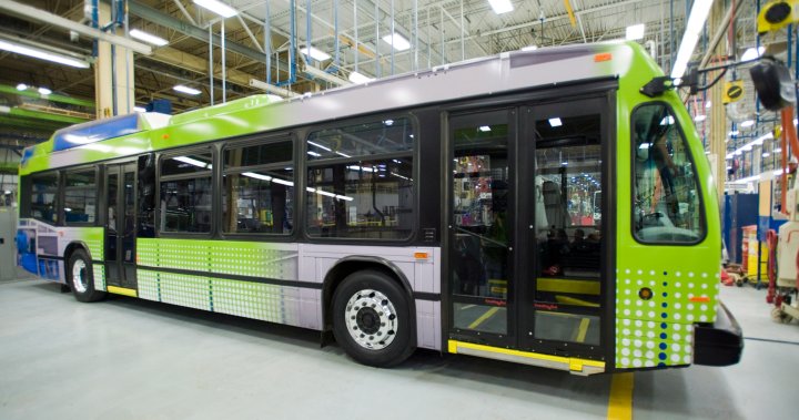 Quebec to provide $3.65 billion in funding for electric buses - Montreal