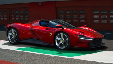Ferrari Daytona SP3 has a mid-mounted 828 hp V12 engine