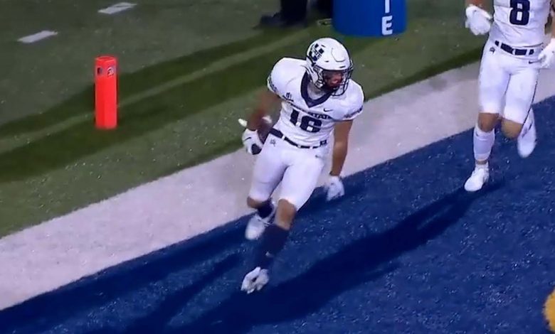 Logan Bonner connects with Brandon Bowling for a five-yard touchdown, Utah State leads San Jose State, 31-17