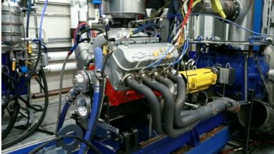 Listen to Chevy's 632-cubic-inch 10.3-liter V-8 rev to 7,000 rpm on the dyno