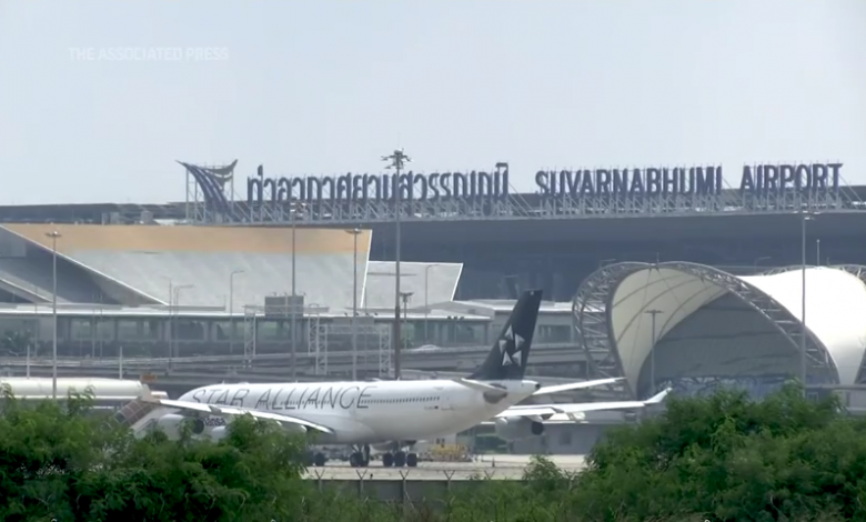 Thailand reopens airports to boost economy