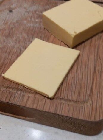 Microalgae-Based Cheeses