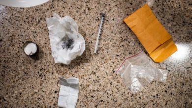 Officials say US overdose deaths hit 100,000 in a year