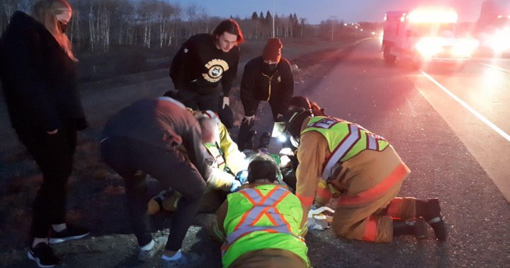 Edmonton Huskies football team help motorcycle crash victim on Saskatchewan highway