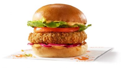 Vegan Deep-Fried Chicken Sandwiches