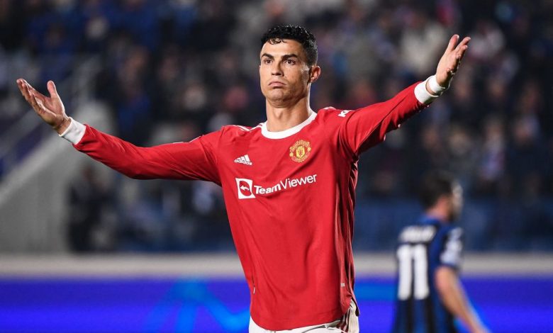 Ronaldo Breaks Atalanta's Hearts Again With Late Equalizer as Manchester United Salvages Draw : SOCCER : Sports World News