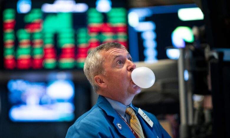 Millionaires want a little less bubbles next year