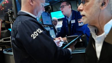 Stock futures rise after S&P 500 post best week since February at record high