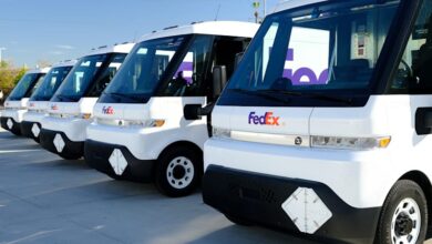 FedEx receives the first all-electric GM Brightdrop delivery van
