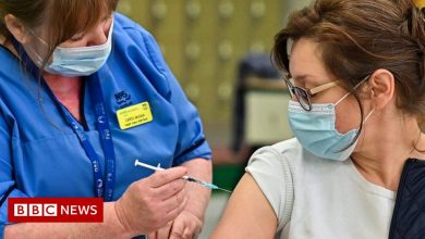 Covid in Scotland: People over 40 turn away from vaccine booster