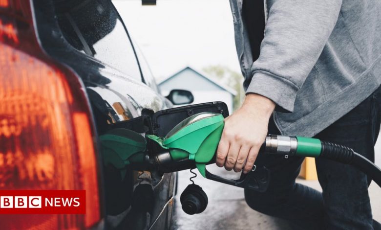 RAC says retailers make shocking petrol profits