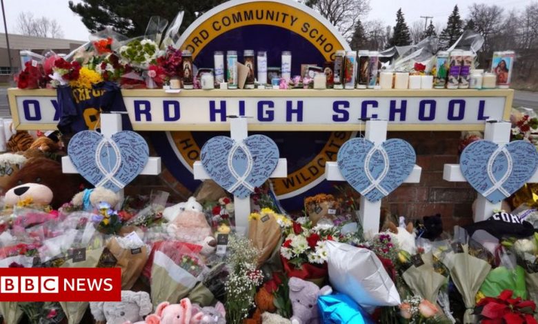 Michigan school shooting: Gunman's parents charged with manslaughter