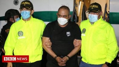 Colombian gangs: 'Surrender or we'll go after you' warns minister
