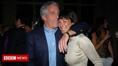 Ghislaine Maxwell: Jury sees never-before-seen photos of Epstein and defendant