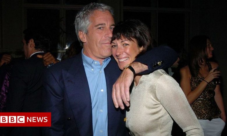 Ghislaine Maxwell: Jury sees never-before-seen photos of Epstein and defendant
