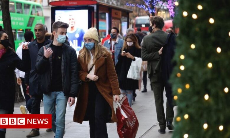 UK shoppers avoid High Street amid Omicron concerns