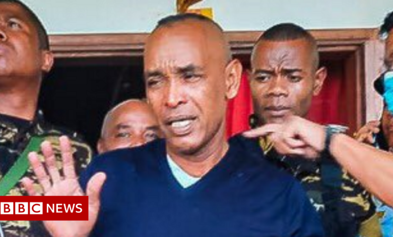 Madagascar: Minister 'swimmed for 12 hours' after helicopter crashed in the sea