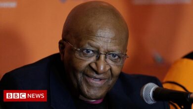 Desmond Tutu: Obama joins tribute to South African anti-apartheid hero