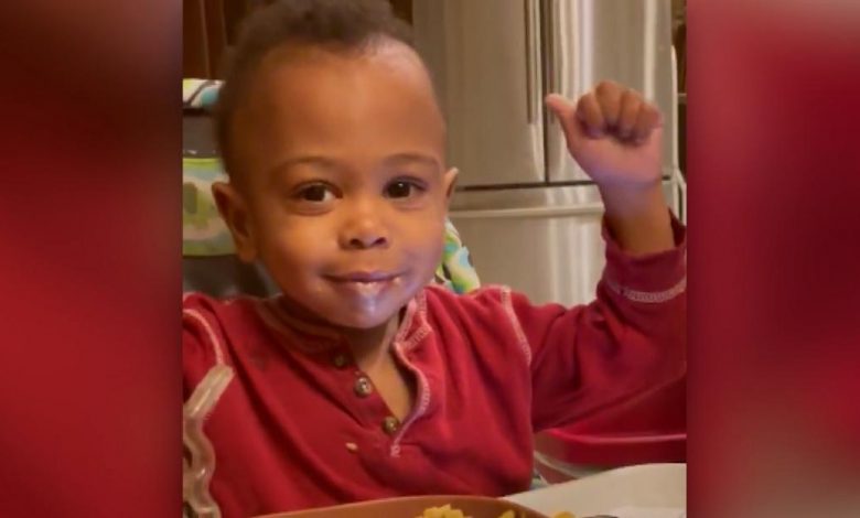 Watch this toddler pumpkin pie experience for the first time