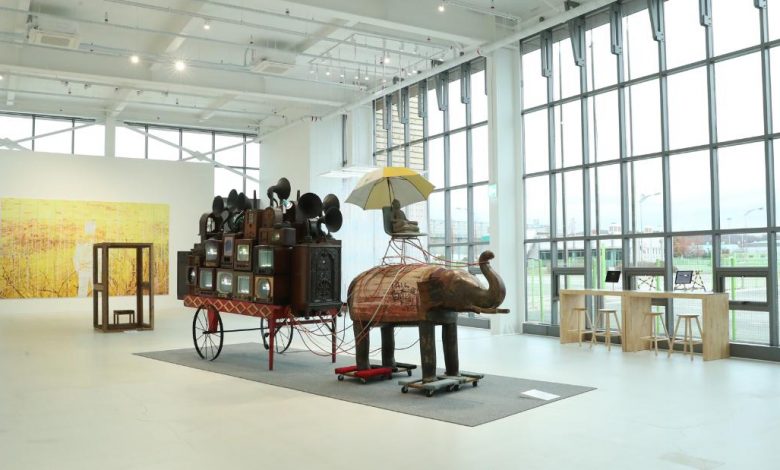 Unimaru: Art Museum between North and South Korea, where the curator wears a bulletproof vest