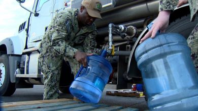 Honolulu shuts down Oahu's largest water source due to contamination of Navy well near Pearl Harbor