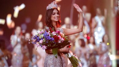 Harnaaz Sandhu of India crowned Miss Universe 2021