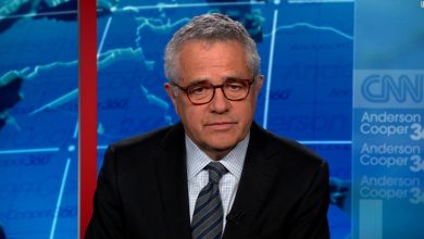 'Lies to the hypocrites': Jeffrey Toobin on Fox News takes text messages on January 6